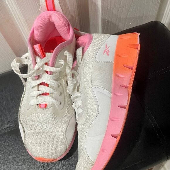 KAWAII GIRL REBOOK RUNNING SHOES  ZIG ZAG DYNAMICA  SZ 2Y WHITE HOT PINK ORANGE - Picture 3 of 13
